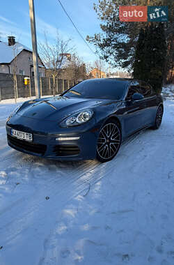 Фастбэк Porsche Panamera 2014 в Киеве