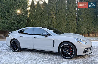 Фастбэк Porsche Panamera 2017 в Одессе