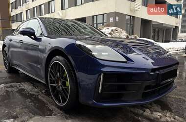 Фастбек Porsche Panamera 2024 в Києві
