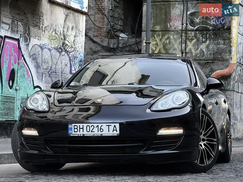 Porsche Panamera 2012