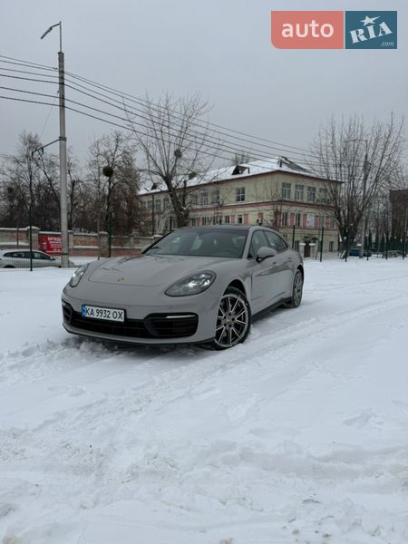 Porsche Panamera 2020