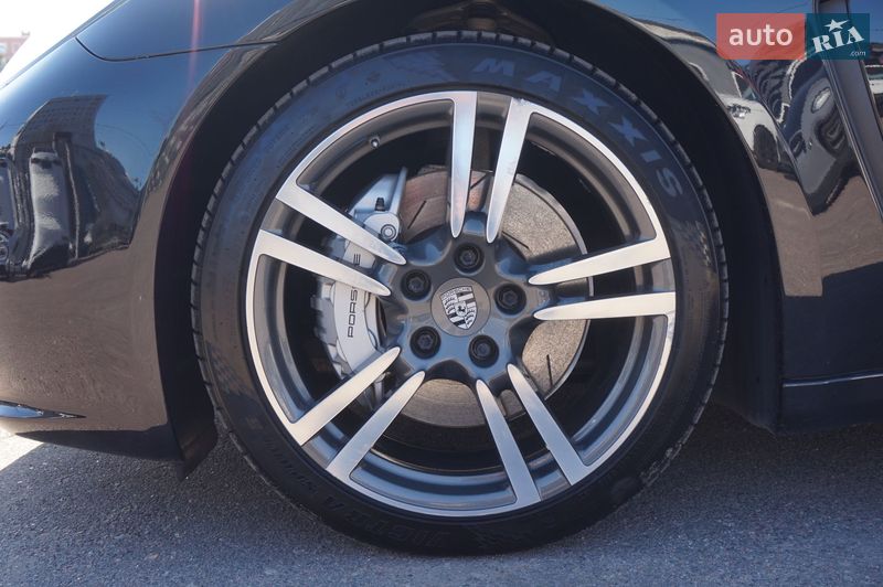Фастбэк Porsche Panamera 2013 в Одессе