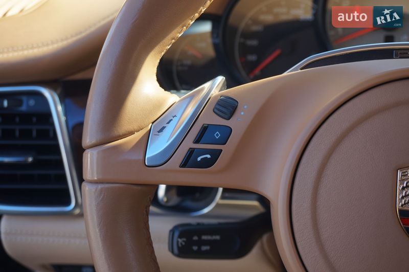 Фастбэк Porsche Panamera 2013 в Одессе