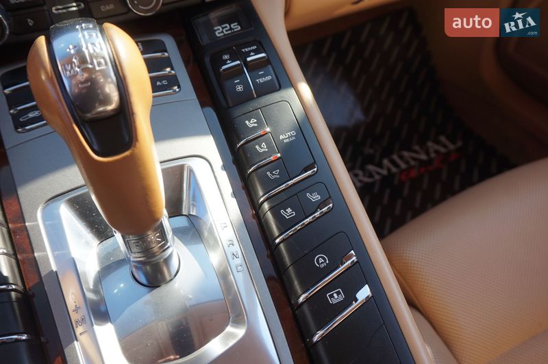 Фастбэк Porsche Panamera 2013 в Одессе