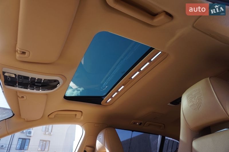 Фастбэк Porsche Panamera 2013 в Одессе