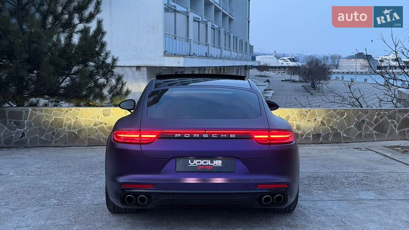 Фастбэк Porsche Panamera 2018 в Одессе