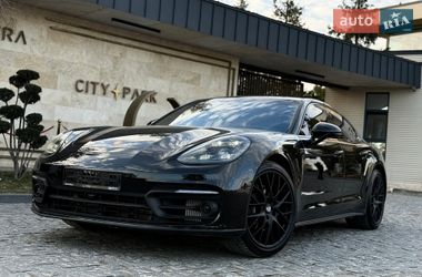 Фастбэк Porsche Panamera 2022 в Львове