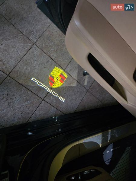 Фастбэк Porsche Panamera 2017 в Киеве