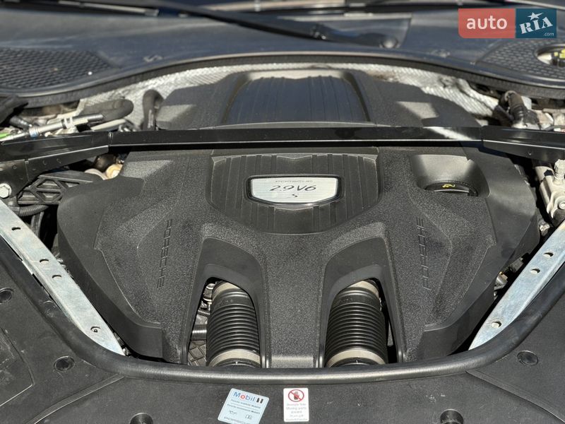 Фастбэк Porsche Panamera 2017 в Киеве