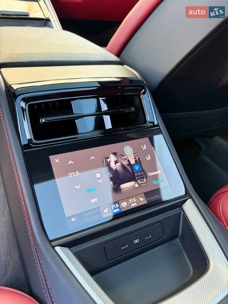 Фастбэк Porsche Panamera 2024 в Киеве