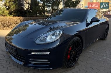 Фастбэк Porsche Panamera 2013 в Киеве