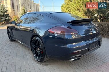 Фастбэк Porsche Panamera 2013 в Киеве