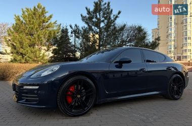 Фастбэк Porsche Panamera 2013 в Киеве