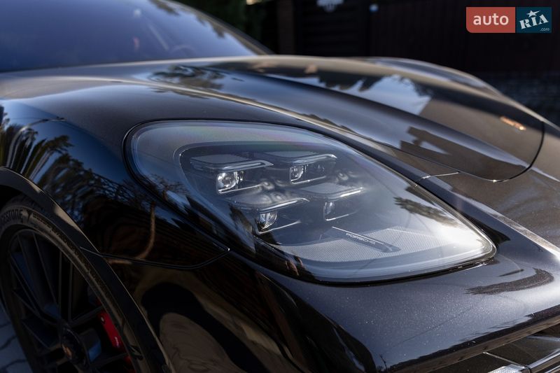Фастбэк Porsche Panamera 2025 в Киеве