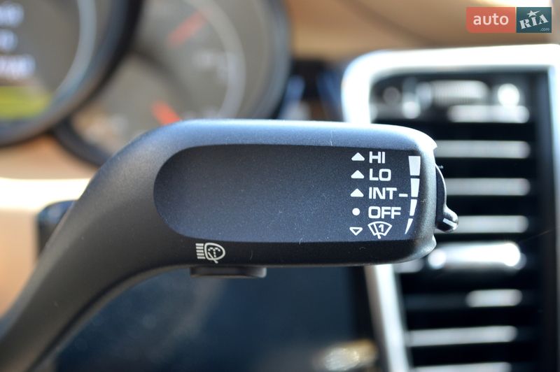 Фастбек Porsche Panamera 2011 в Одесі