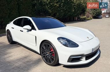 Фастбэк Porsche Panamera 2017 в Одессе