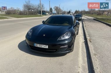 Фастбэк Porsche Panamera 2010 в Днепре