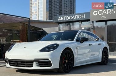 Фастбэк Porsche Panamera 2019 в Киеве