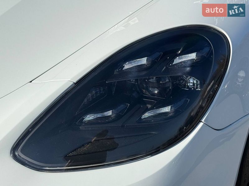 Фастбэк Porsche Panamera 2019 в Киеве