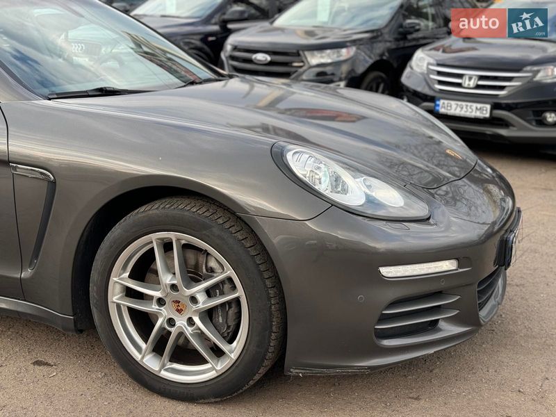 Фастбэк Porsche Panamera 2013 в Виннице