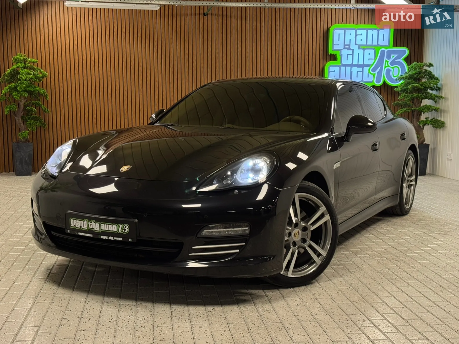 2012 Porsche Panamera - мініатюра 10