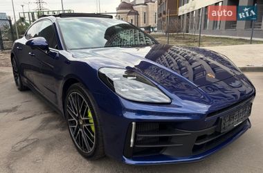 Фастбек Porsche Panamera 2024 в Києві