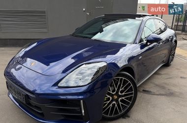 Фастбек Porsche Panamera 2024 в Києві