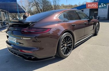 Фастбэк Porsche Panamera 2017 в Киеве
