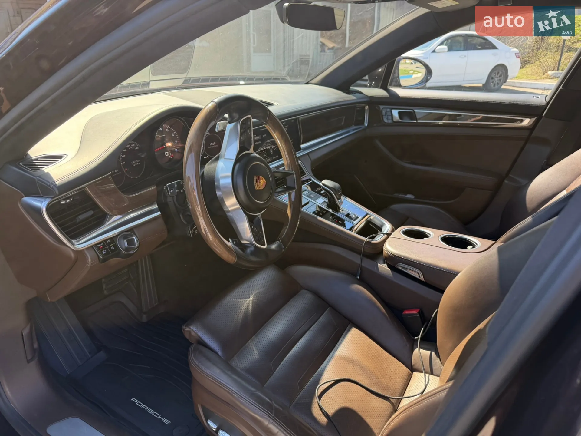 2017 Porsche Panamera - мініатюра 11