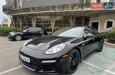 Фастбек Porsche Panamera 2013 в Києві