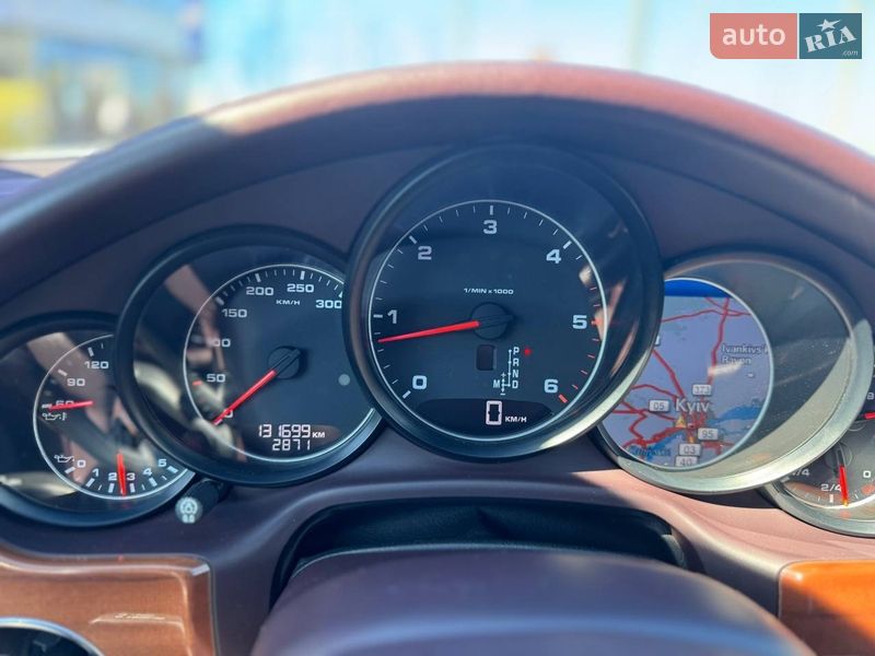 Фастбек Porsche Panamera 2012 в Києві фото 18 Фастбек Porsche Panamera 2012 в Києві