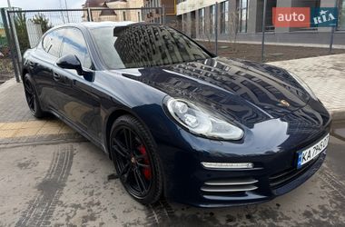Фастбэк Porsche Panamera 2013 в Киеве
