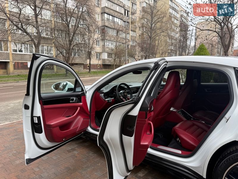 Фастбек Porsche Panamera 2017 в Києві