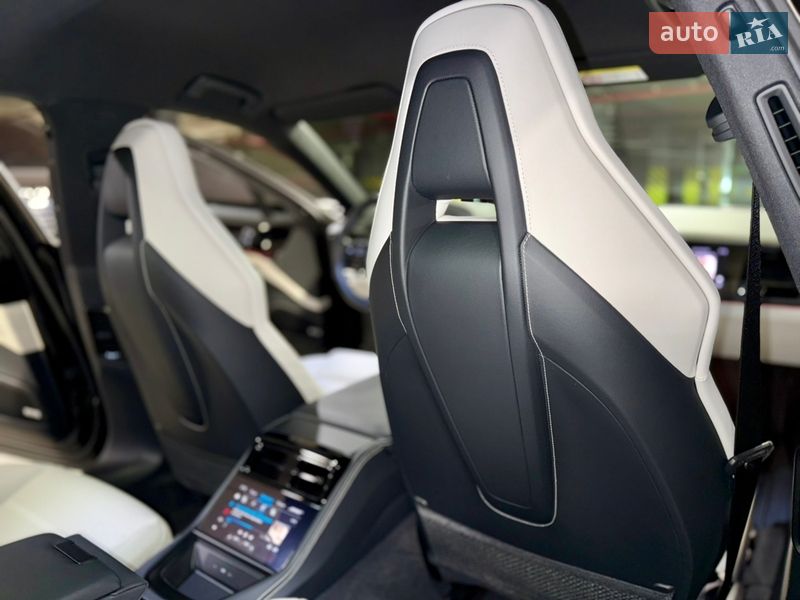 Фастбэк Porsche Panamera 2024 в Киеве фото 37 Фастбэк Porsche Panamera 2024 в Киеве