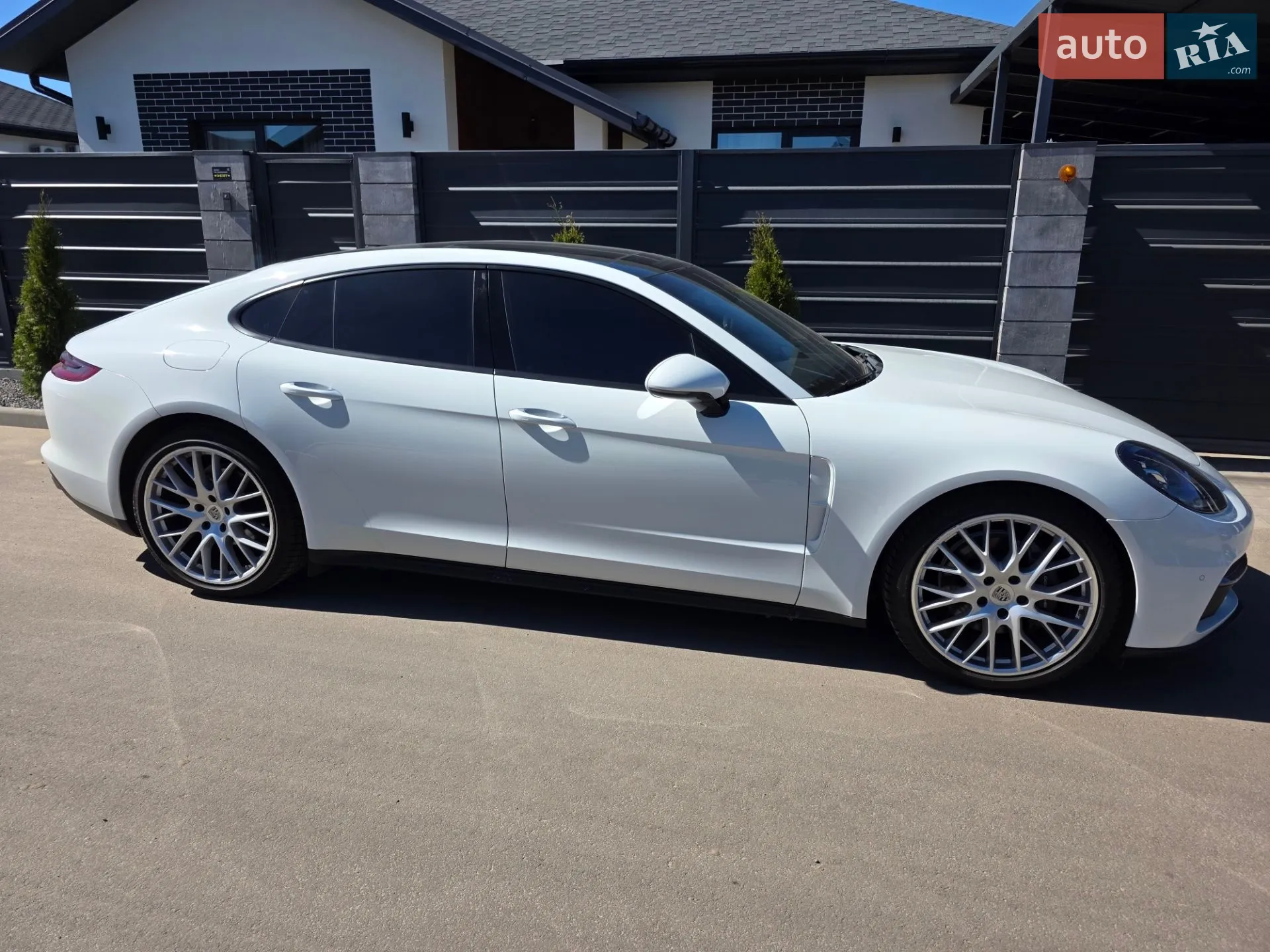 2019 Porsche Panamera - мініатюра 9