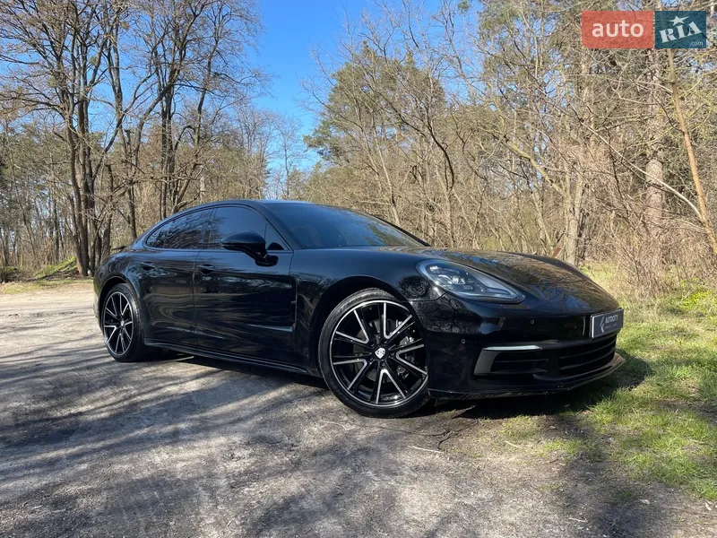 Porsche Panamera 2019