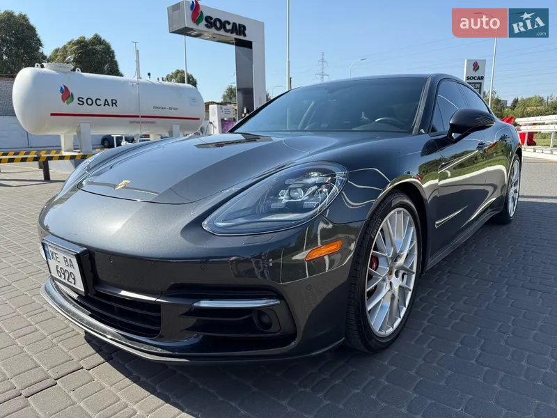 Porsche Panamera