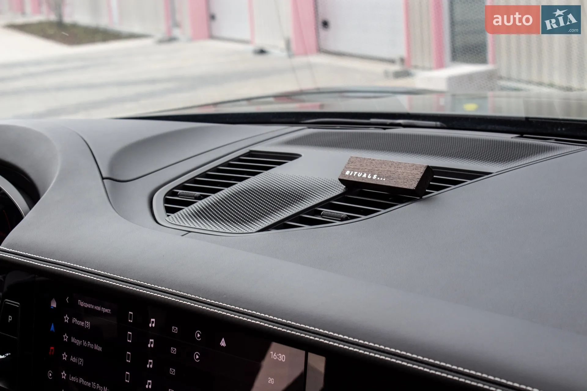 2024 Porsche Panamera - мініатюра 58