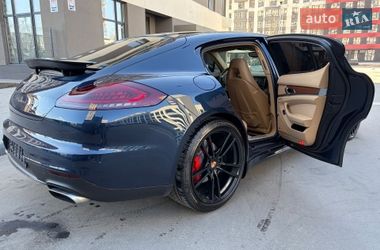 Фастбек Porsche Panamera 2013 в Києві
