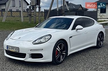 Фастбэк Porsche Panamera 2013 в Луцке