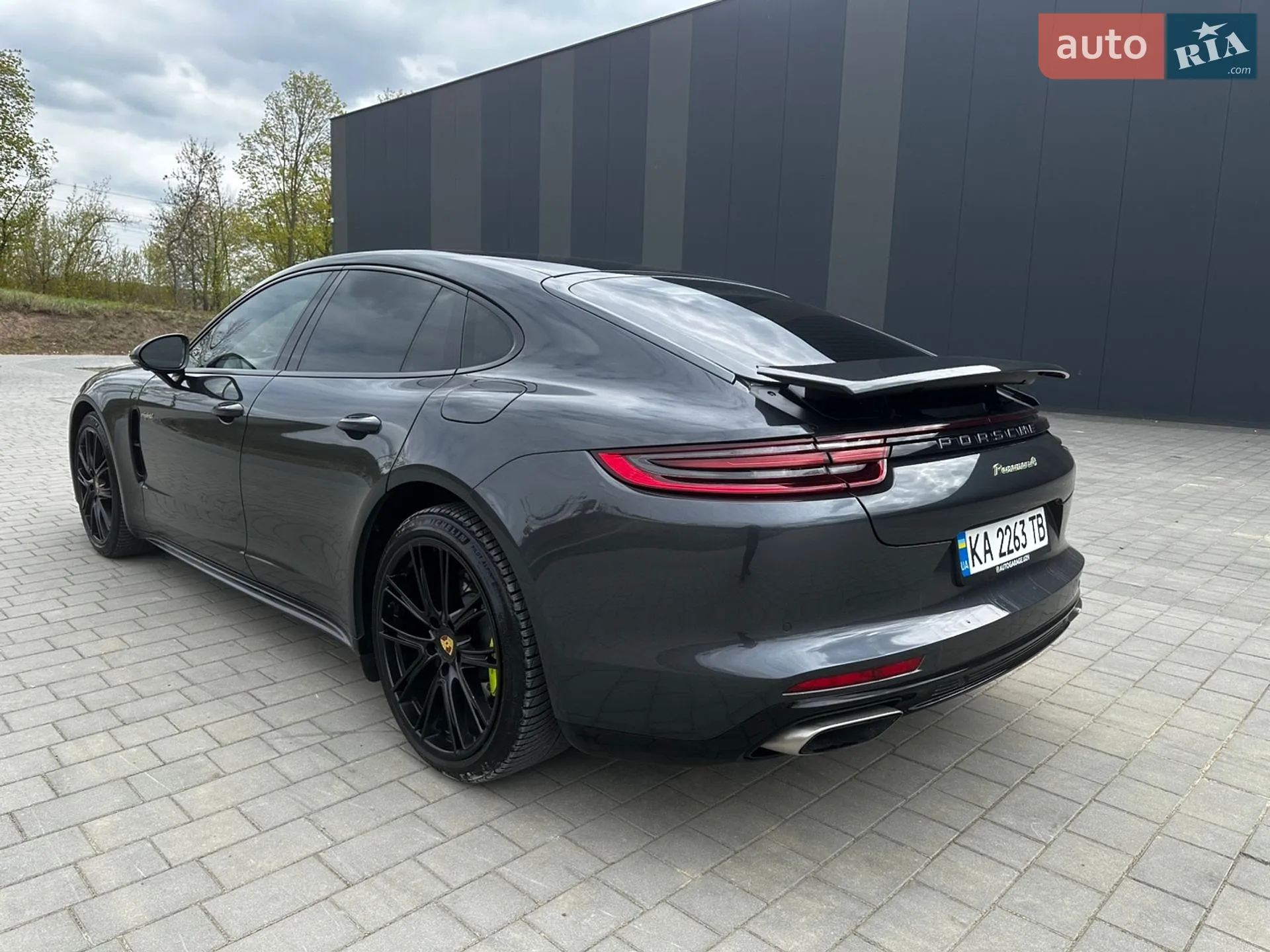 2017 Porsche Panamera - мініатюра 30