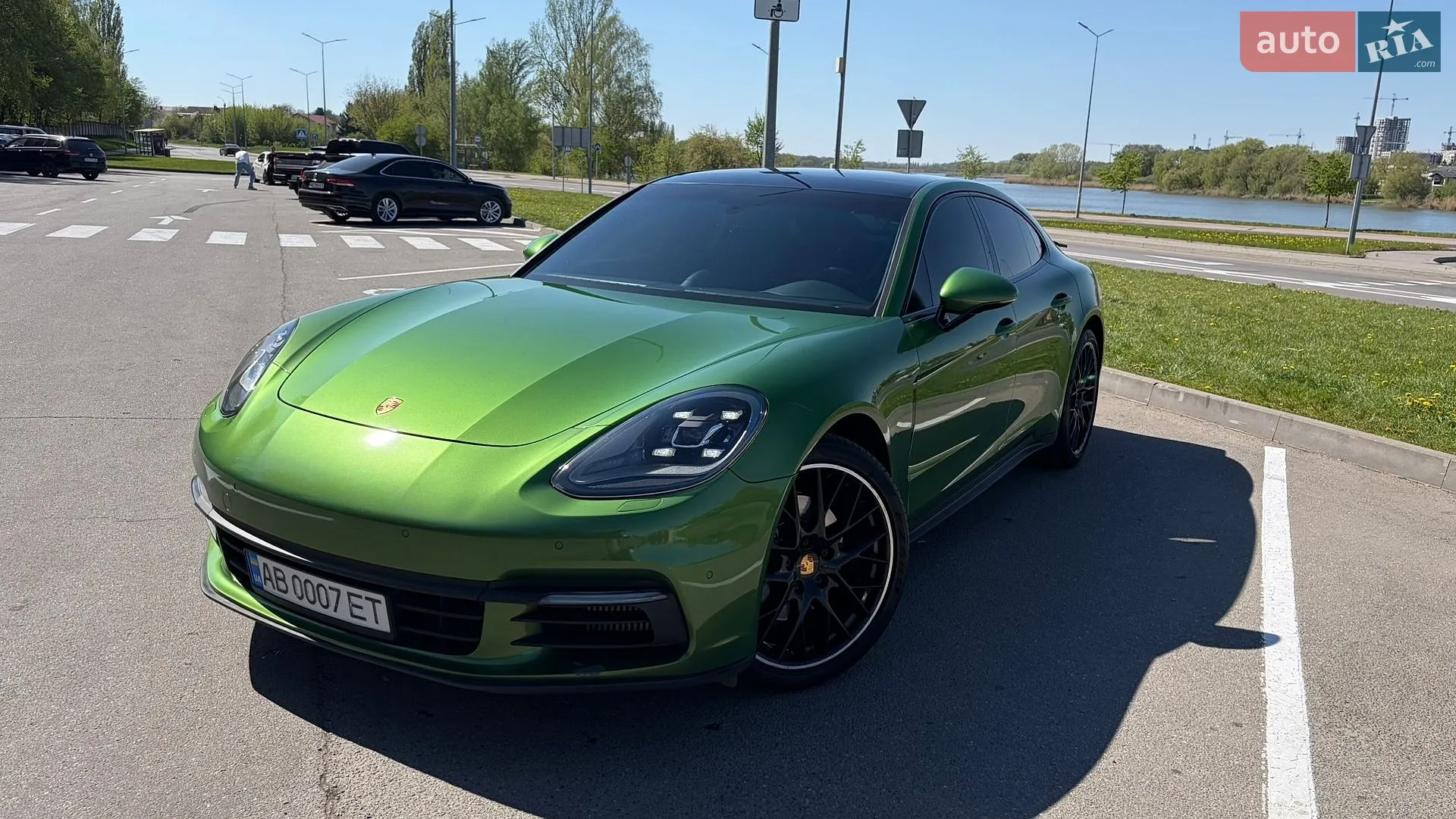 2018 Porsche Panamera - мініатюра 2