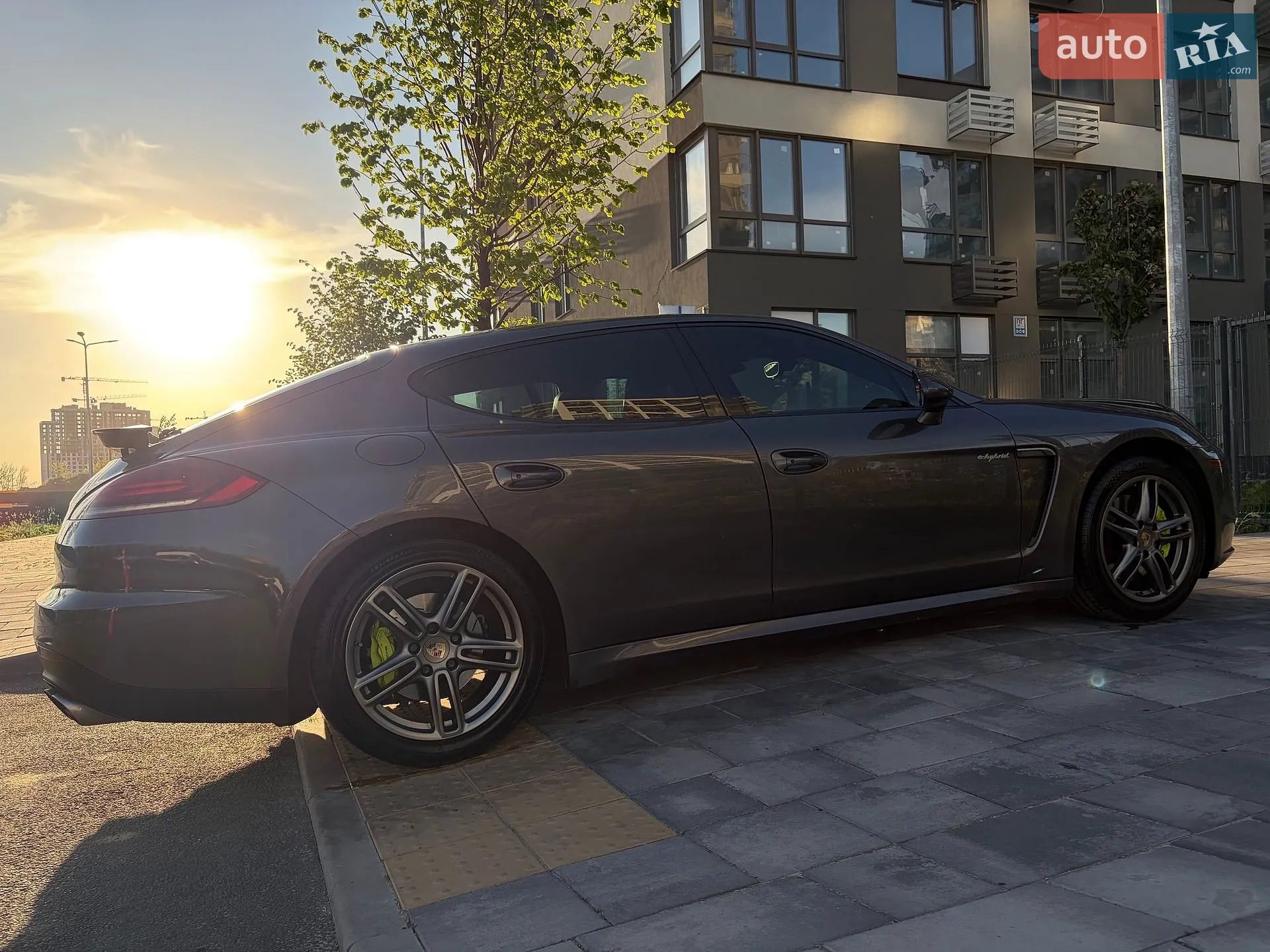 2015 Porsche Panamera - мініатюра 12