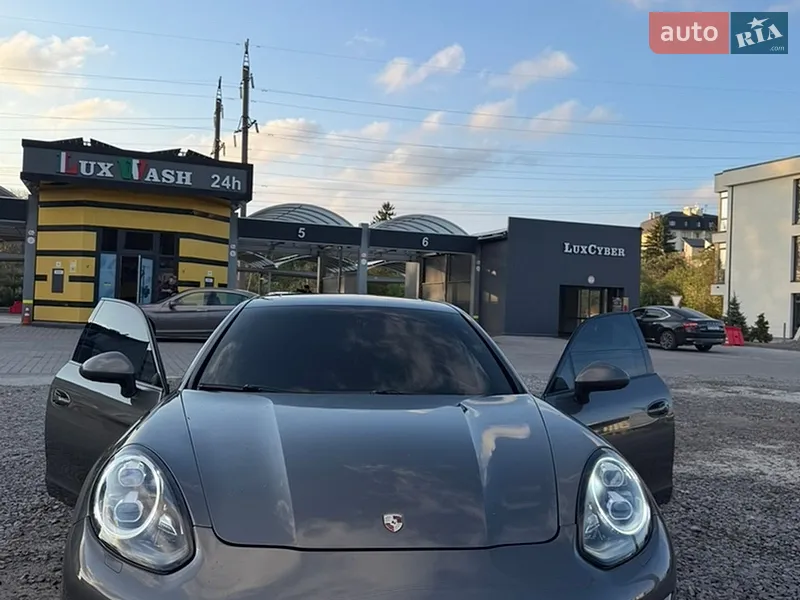 Porsche Panamera