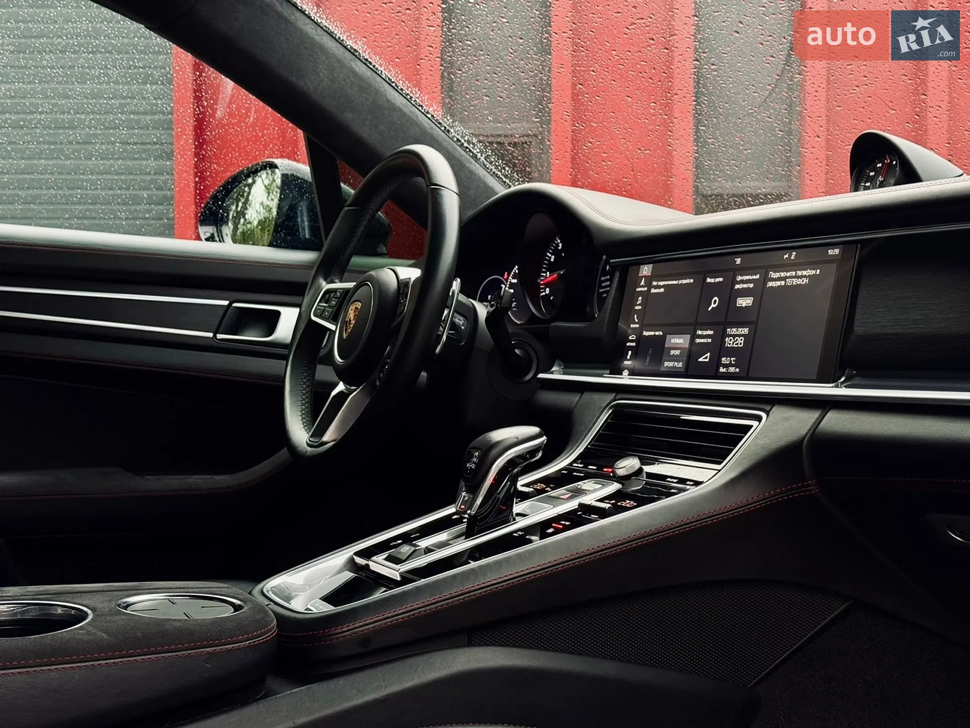 2018 Porsche Panamera - мініатюра 23