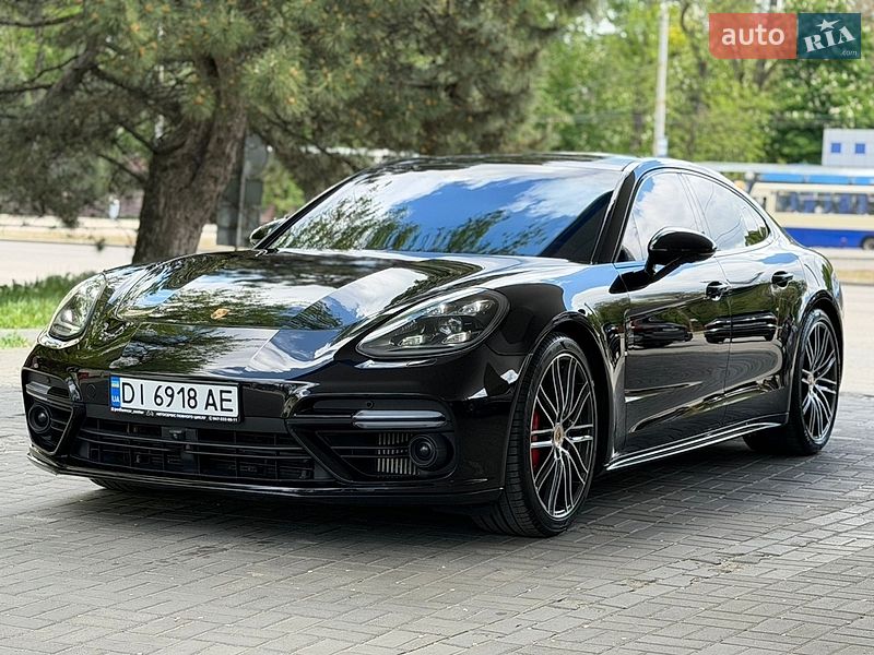 Фастбэк Porsche Panamera 2016 в Днепре