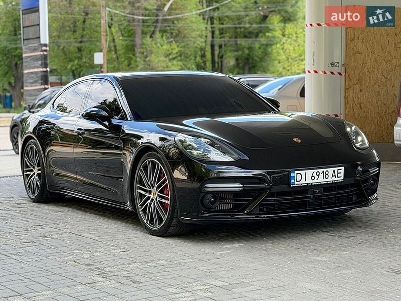 Фастбэк Porsche Panamera 2016 в Днепре