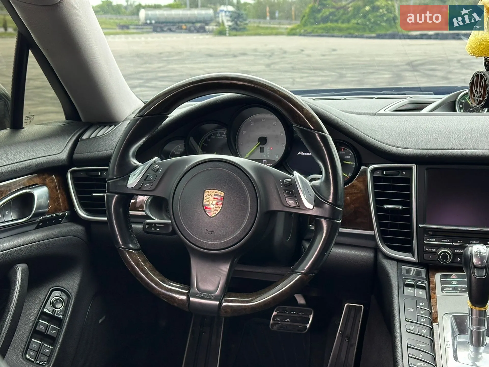 2014 Porsche Panamera - мініатюра 26