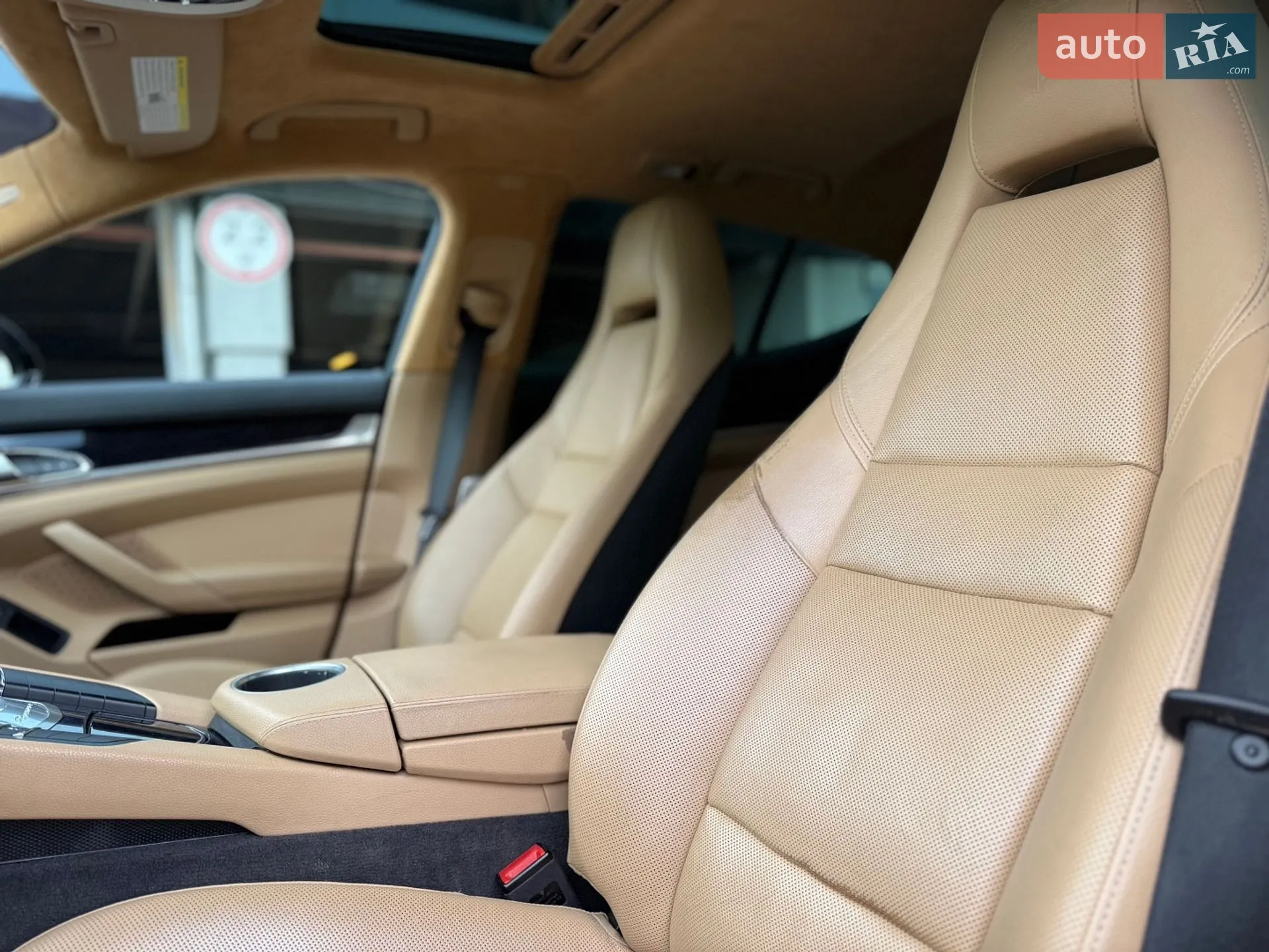 2016 Porsche Panamera - мініатюра 14