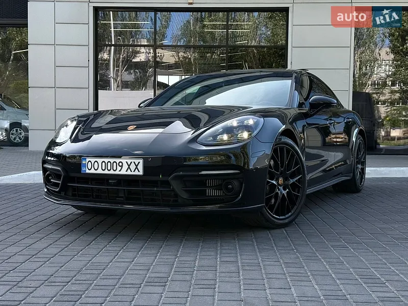 Porsche Panamera 2022